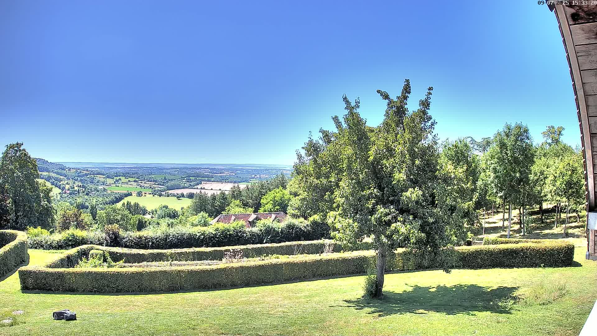 Montpincon Mountain Live Cam - Lisieux, Calvados, Normandie, France