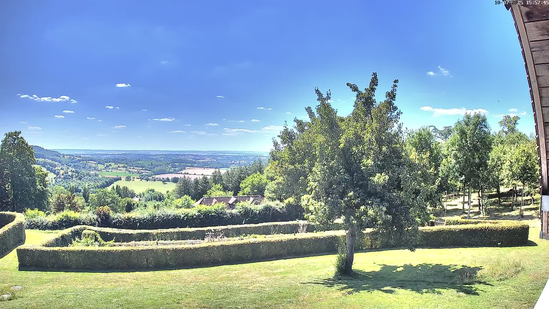 Montpincon Mountain Live Cam - Lisieux, Calvados, Normandie, France