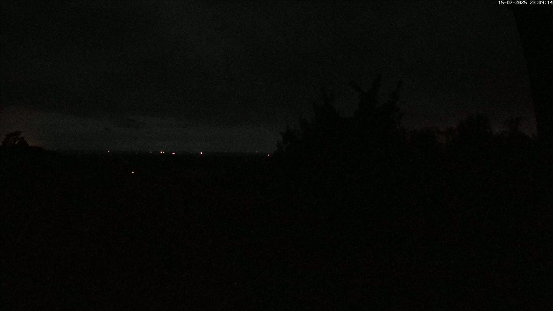 Montpincon Mountain Live Cam - Lisieux, Calvados, Normandie, France
