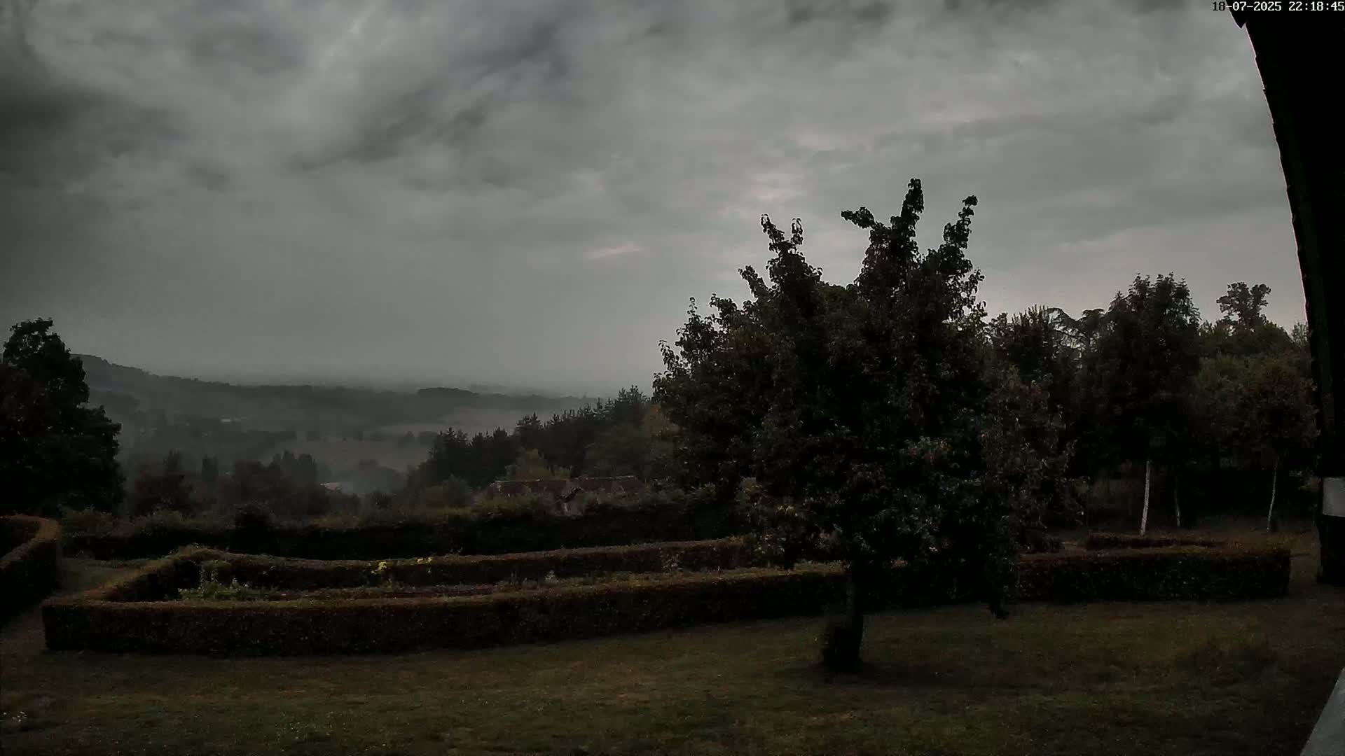Montpincon Mountain Live Cam - Lisieux, Calvados, Normandie, France