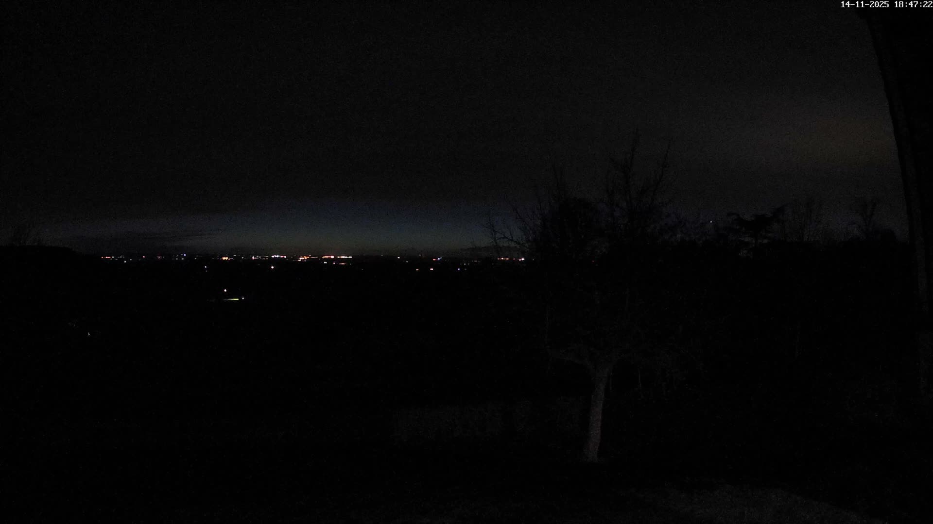 Montpincon Mountain Live Cam - Lisieux, Calvados, Normandie, France