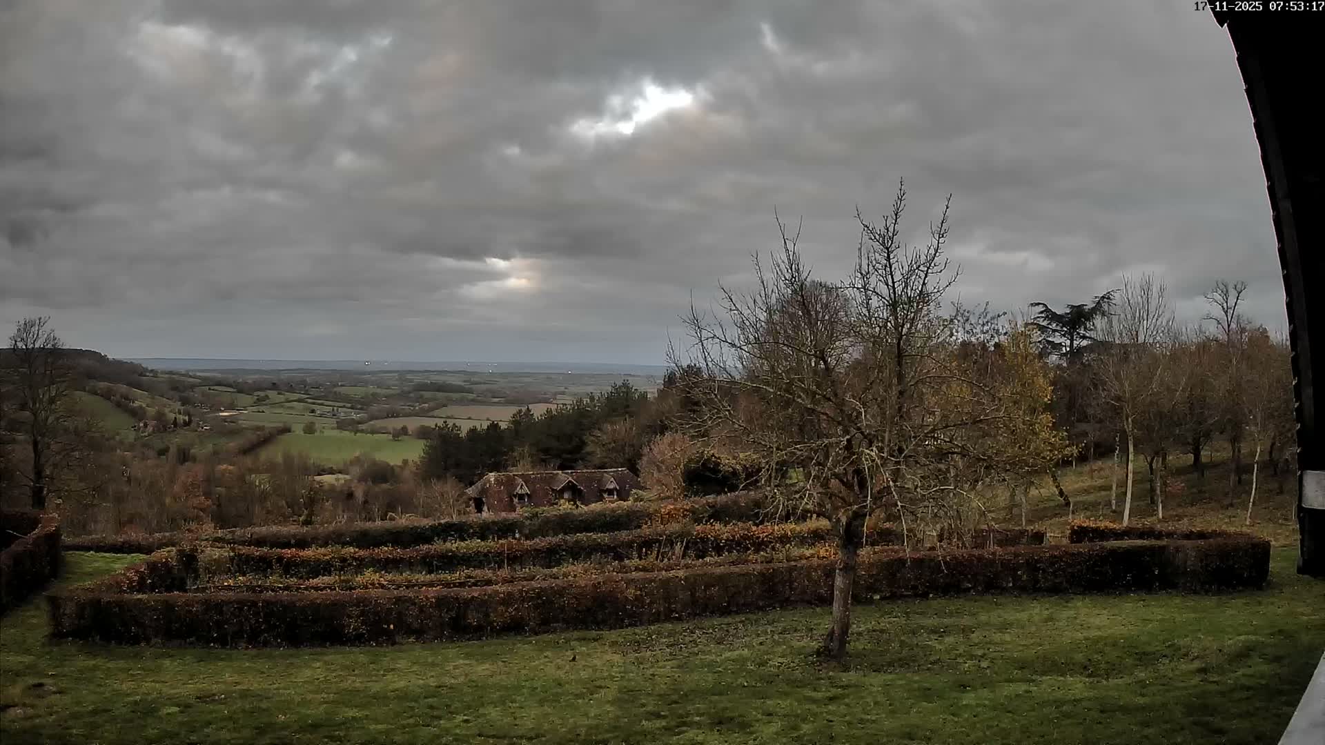 Montpincon Mountain Live Cam - Lisieux, Calvados, Normandie, France