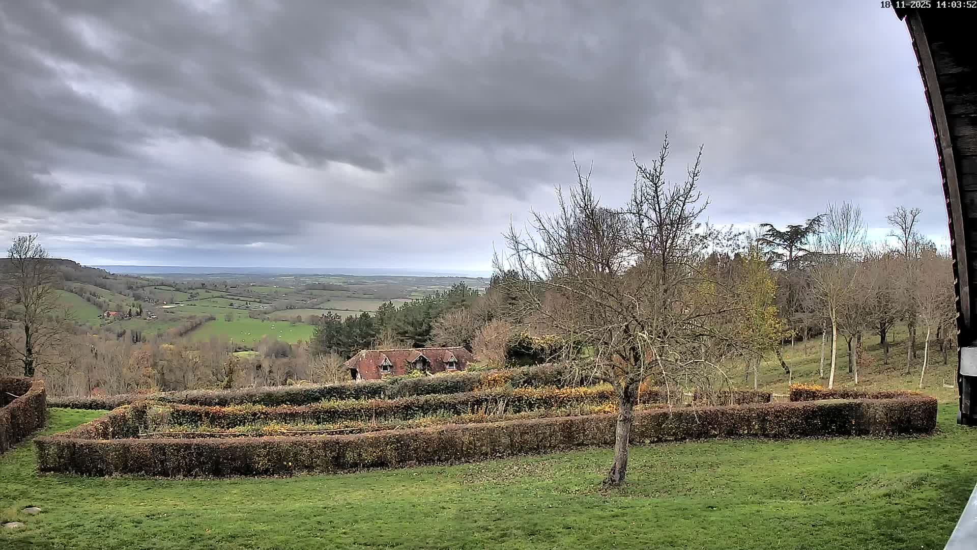 Montpincon Mountain Live Cam - Lisieux, Calvados, Normandie, France