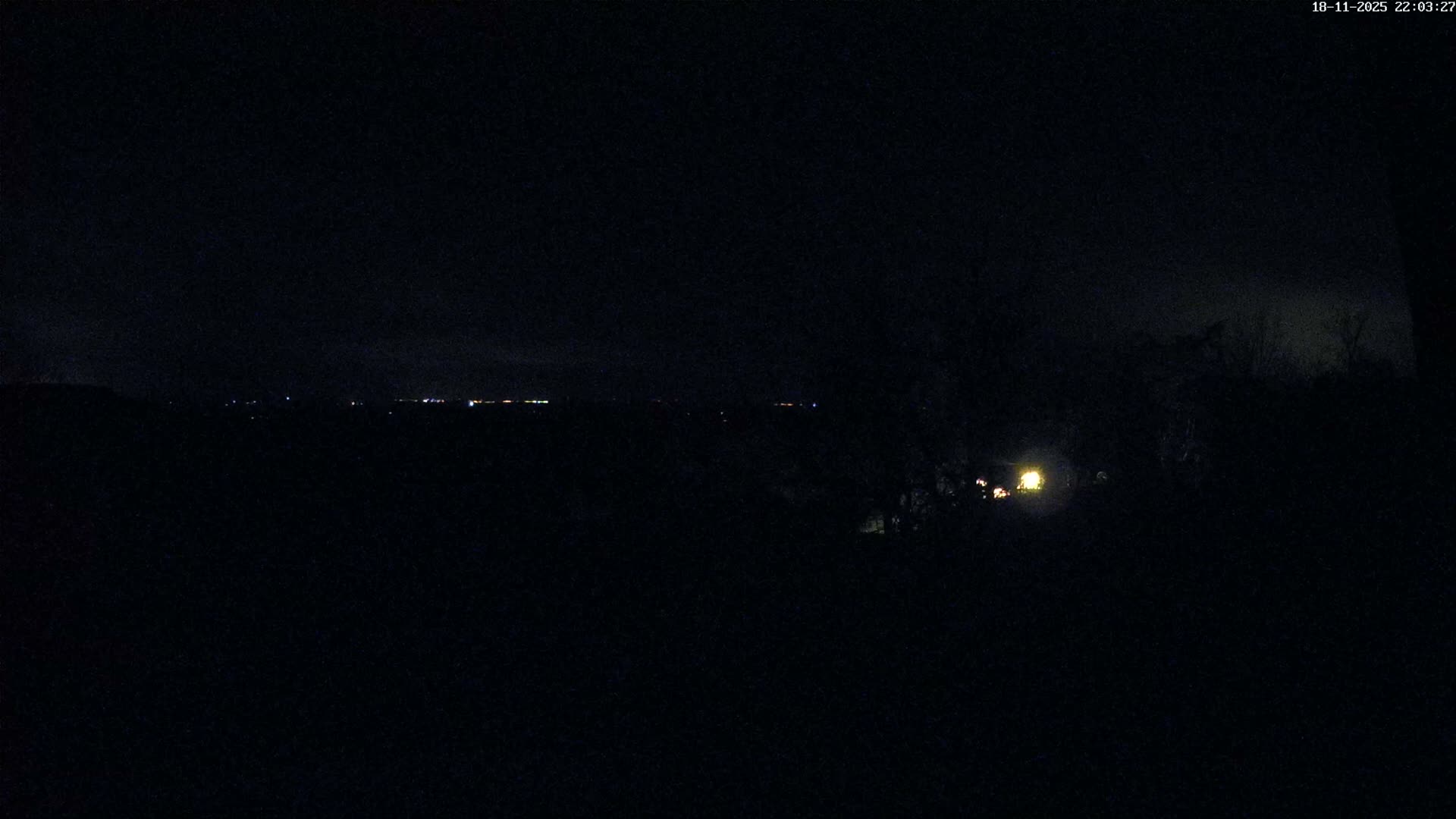 Montpincon Mountain Live Cam - Lisieux, Calvados, Normandie, France