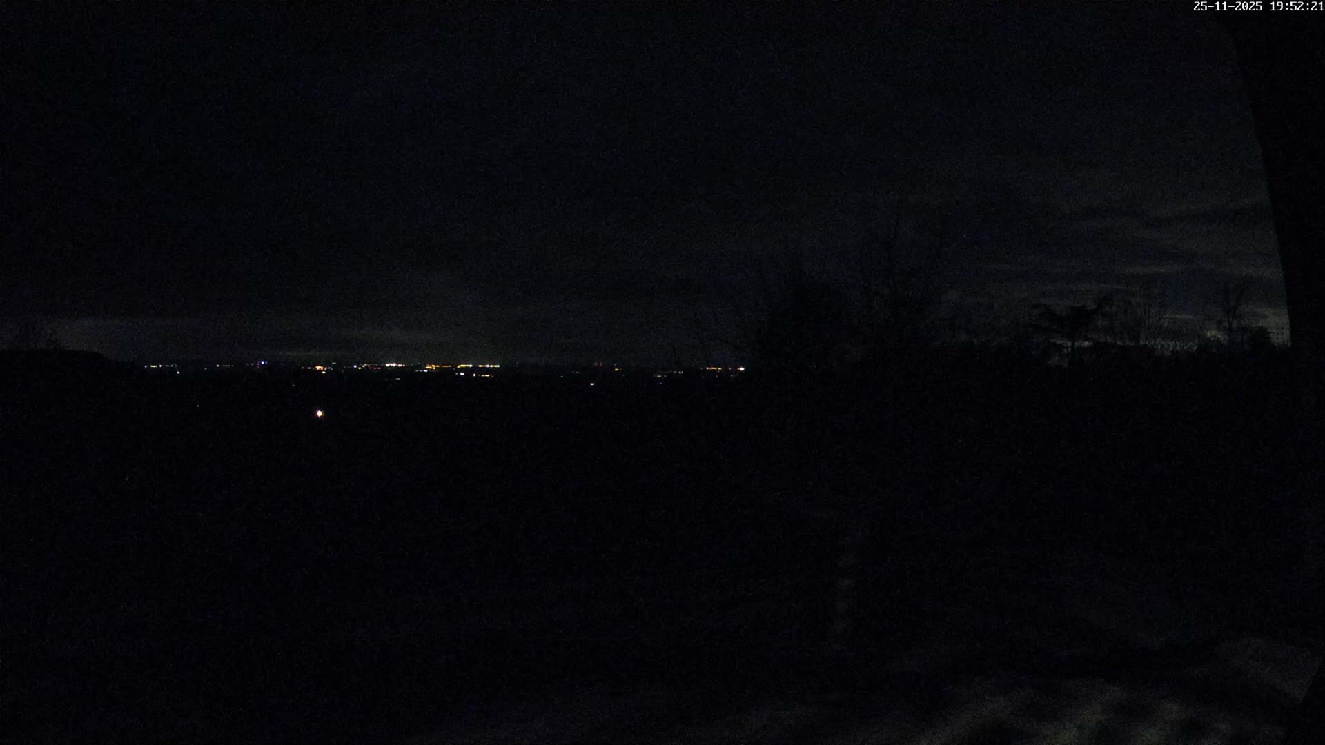 Montpincon Mountain Live Cam - Lisieux, Calvados, Normandie, France