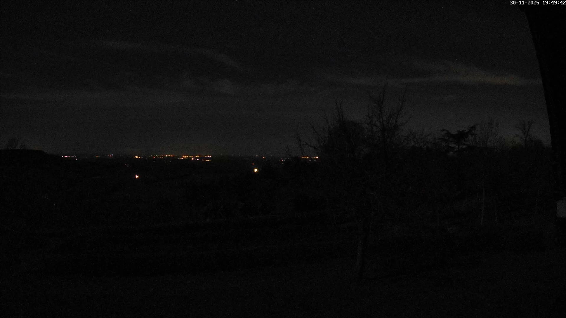 Montpincon Mountain Live Cam - Lisieux, Calvados, Normandie, France