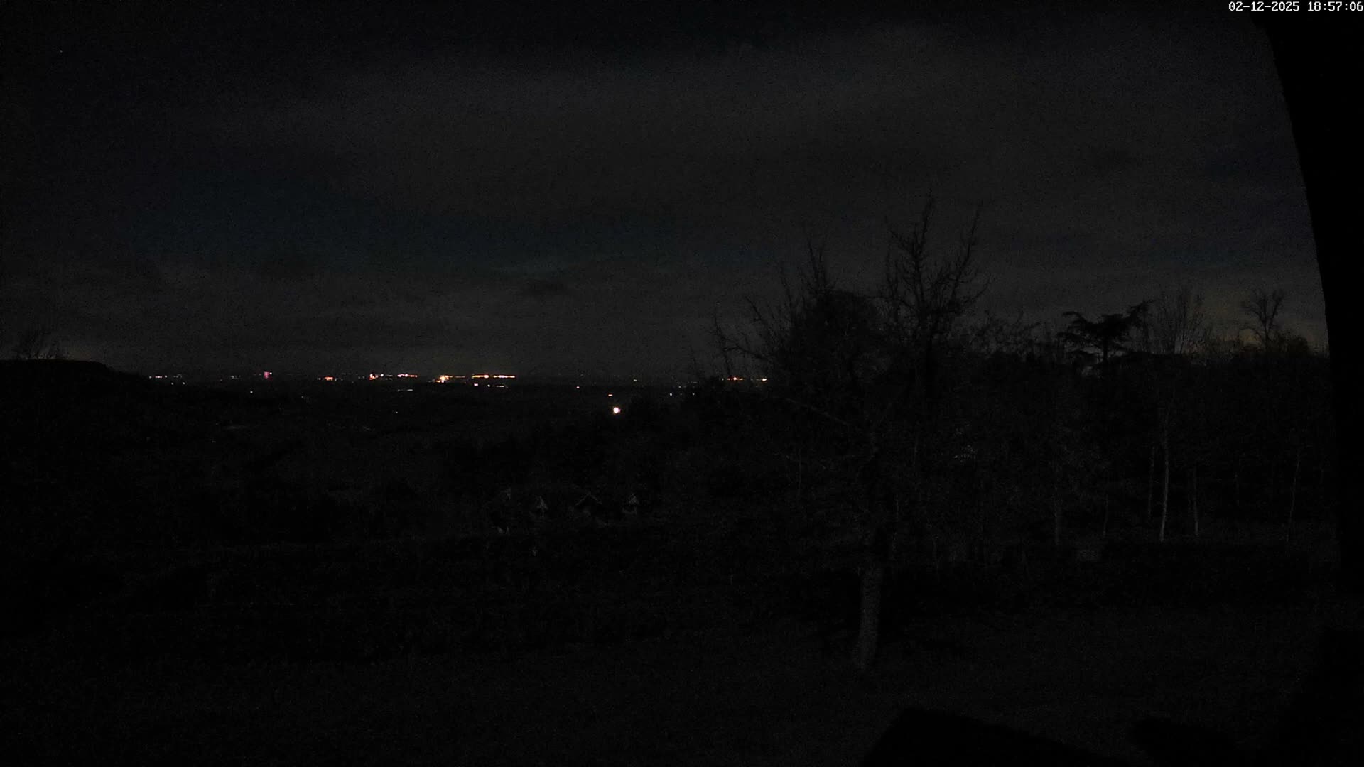 Montpincon Mountain Live Cam - Lisieux, Calvados, Normandie, France