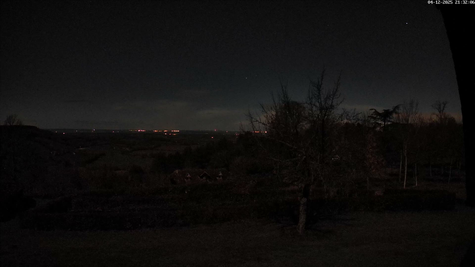Montpincon Mountain Live Cam - Lisieux, Calvados, Normandie, France