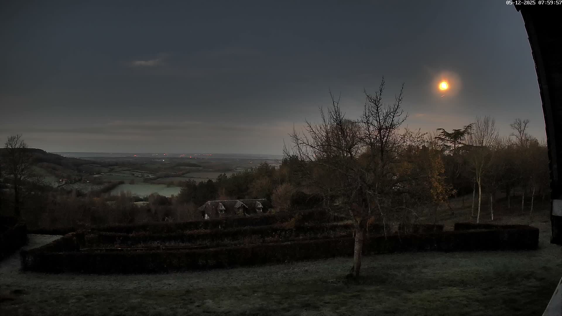 Montpincon Mountain Live Cam - Lisieux, Calvados, Normandie, France