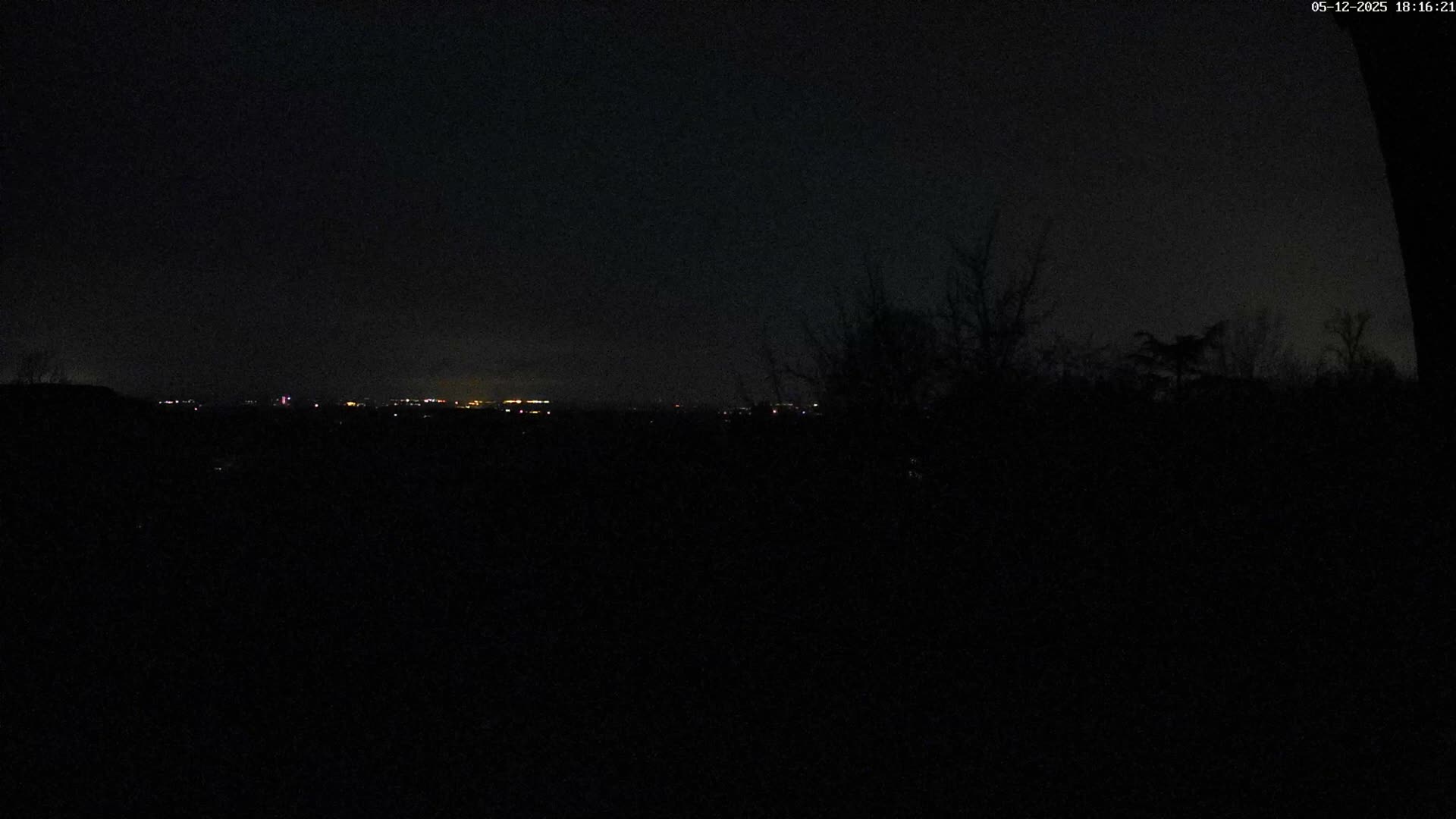 Montpincon Mountain Live Cam - Lisieux, Calvados, Normandie, France
