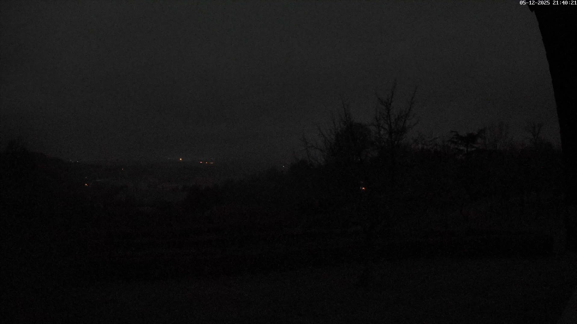 Montpincon Mountain Live Cam - Lisieux, Calvados, Normandie, France