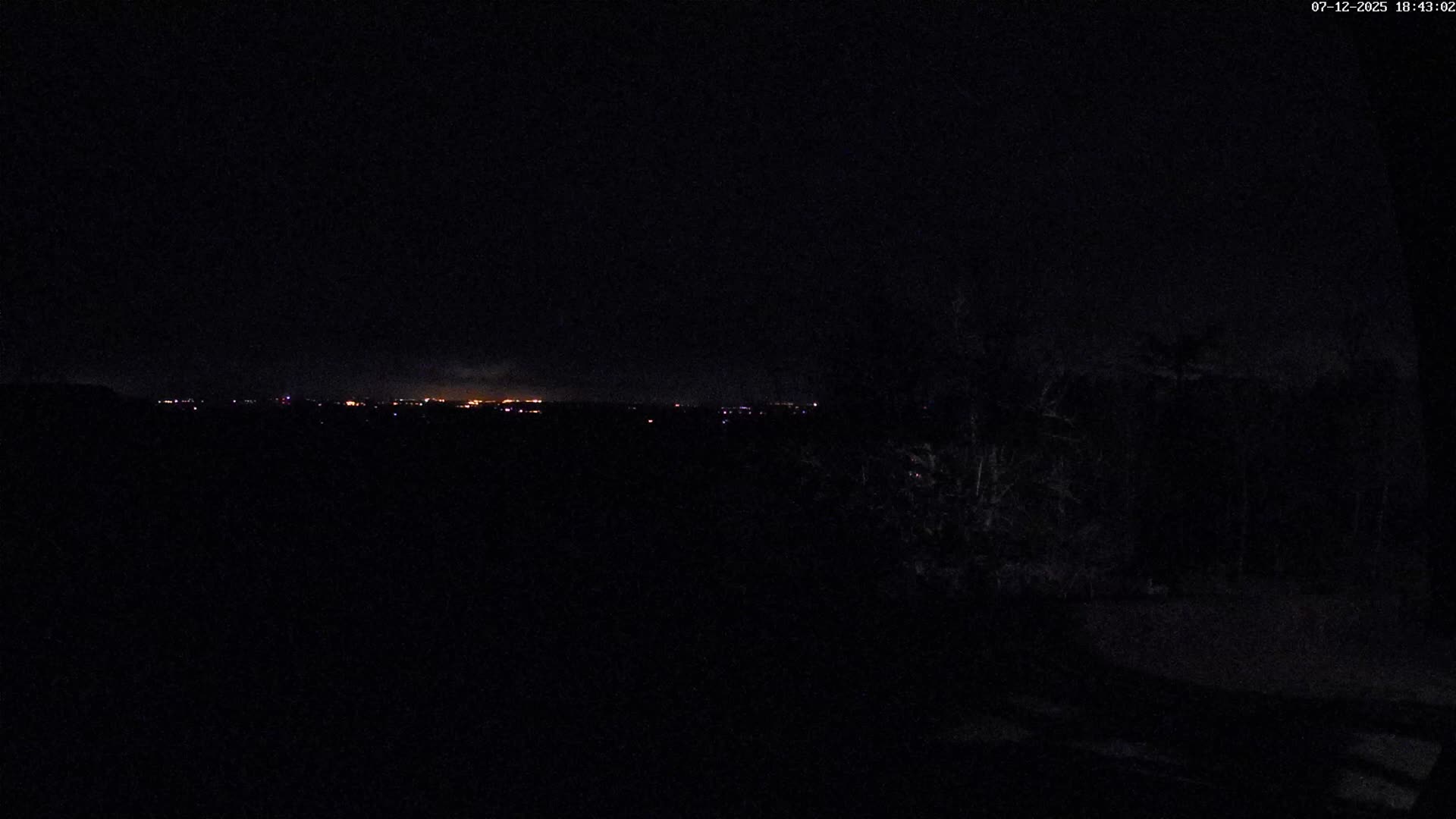 Montpincon Mountain Live Cam - Lisieux, Calvados, Normandie, France