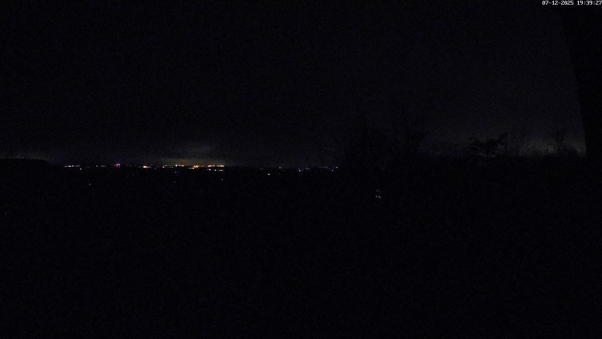 Montpincon Mountain Live Cam - Lisieux, Calvados, Normandie, France