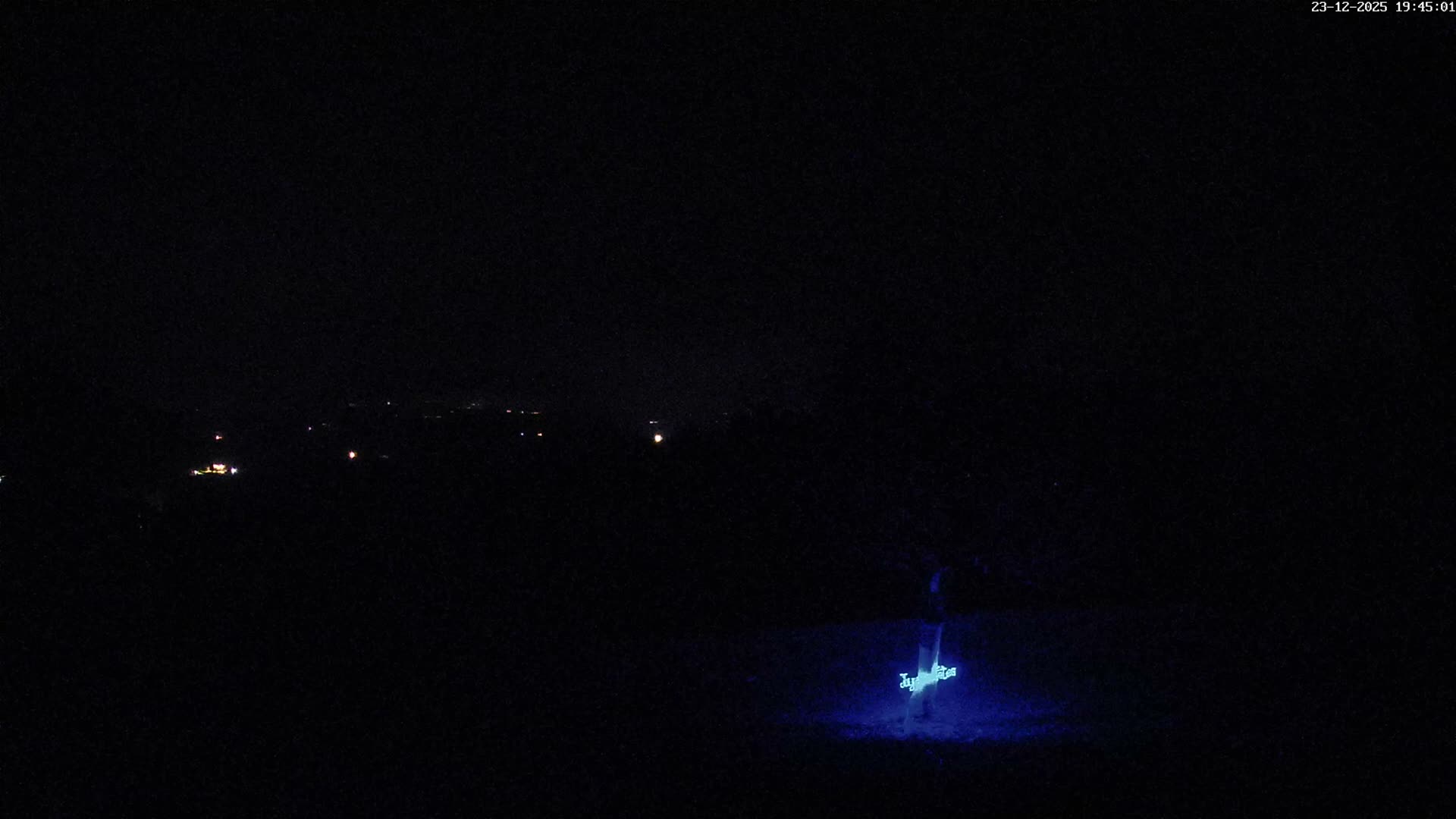 Montpincon Mountain Live Cam - Lisieux, Calvados, Normandie, France