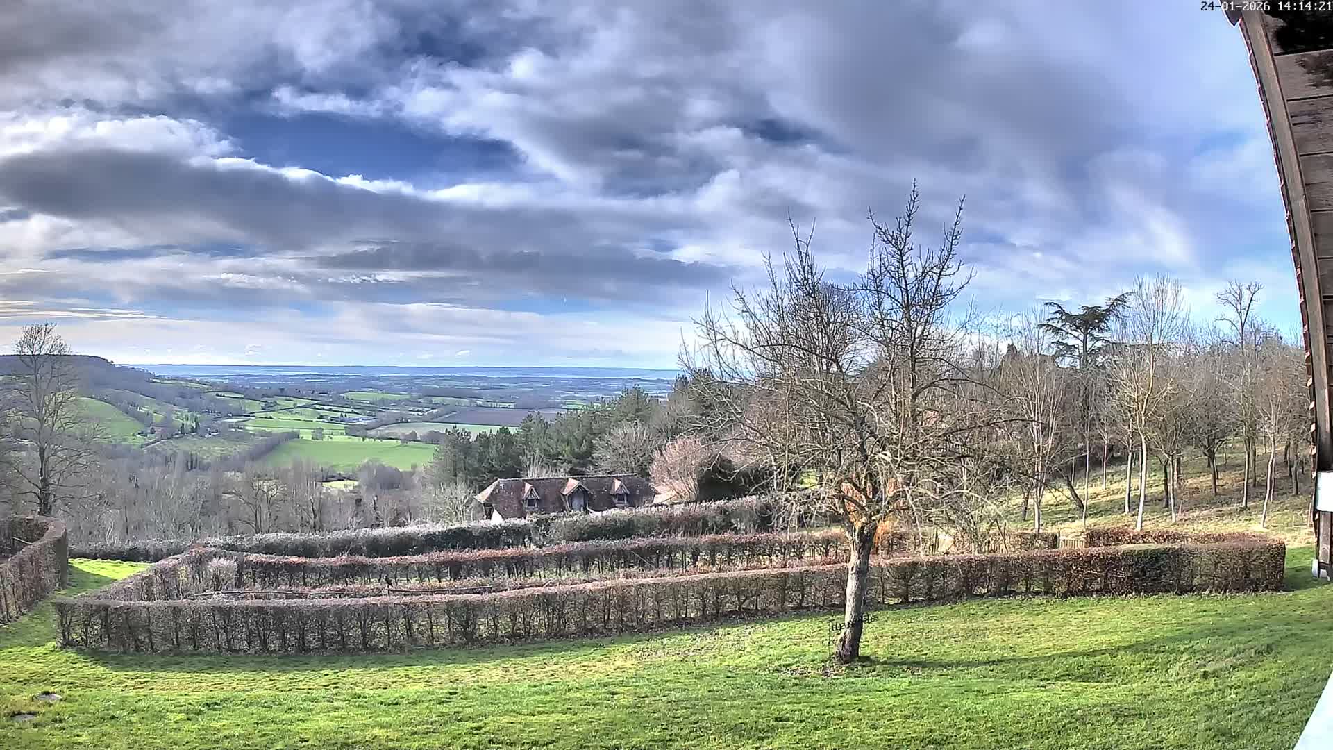 Montpincon Mountain Live Cam - Lisieux, Calvados, Normandie, France