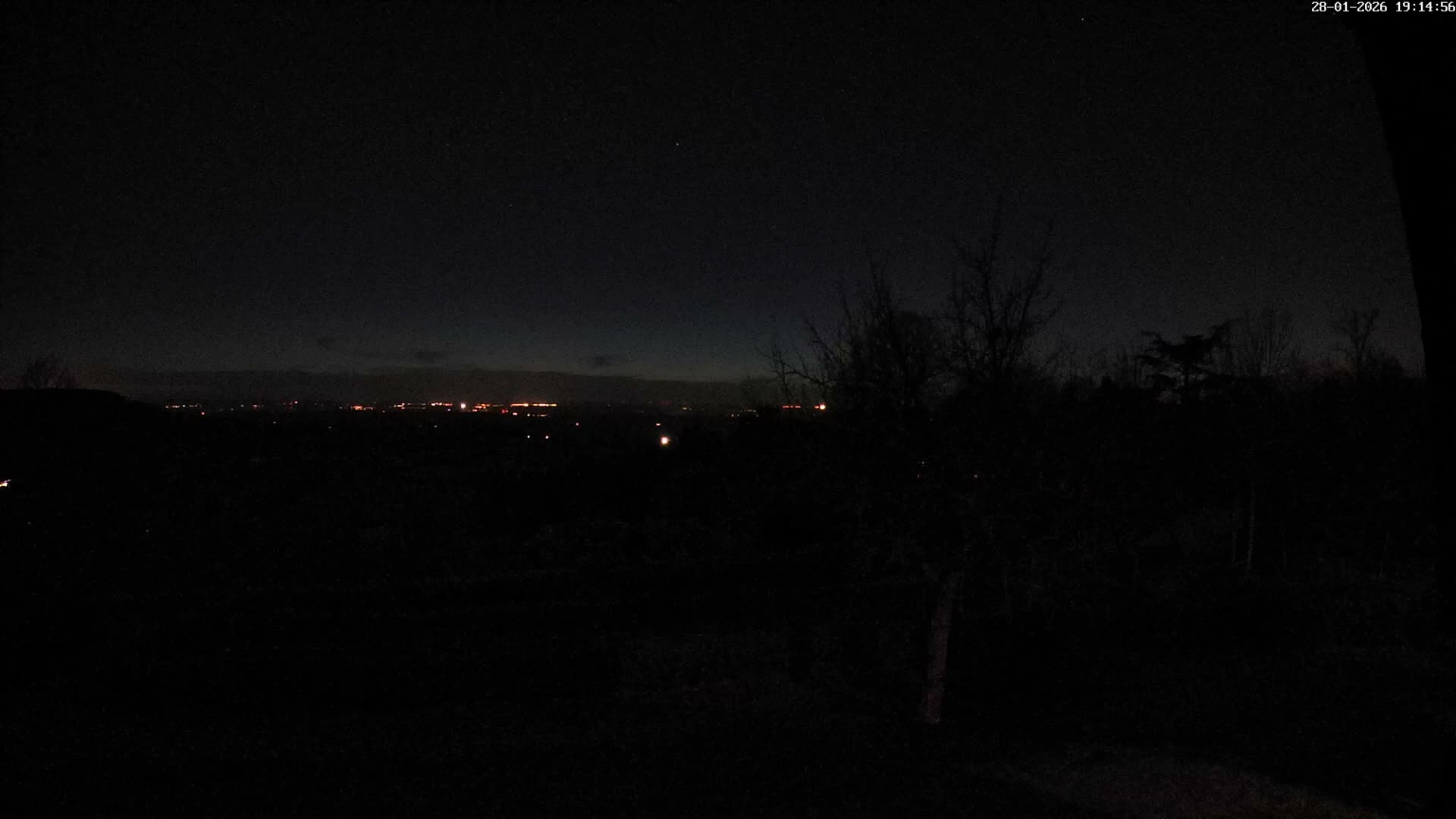 Montpincon Mountain Live Cam - Lisieux, Calvados, Normandie, France