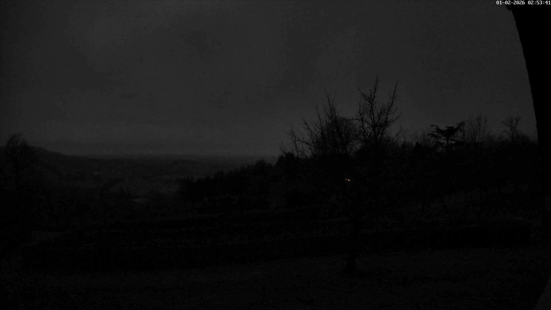 Montpincon Mountain Live Cam - Lisieux, Calvados, Normandie, France