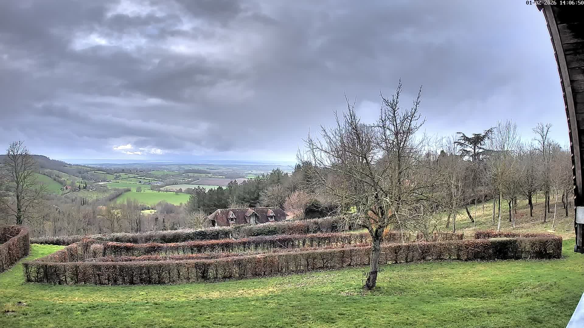 Montpincon Mountain Live Cam - Lisieux, Calvados, Normandie, France