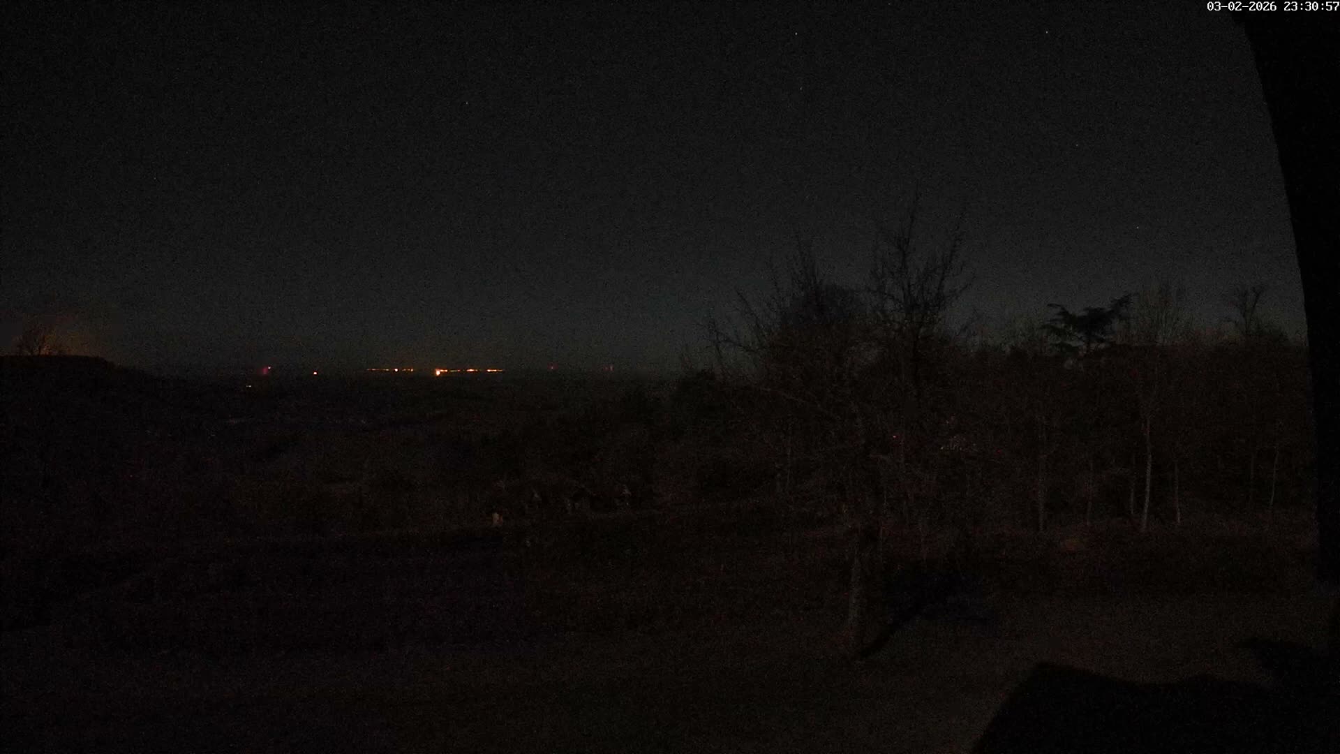 Montpincon Mountain Live Cam - Lisieux, Calvados, Normandie, France