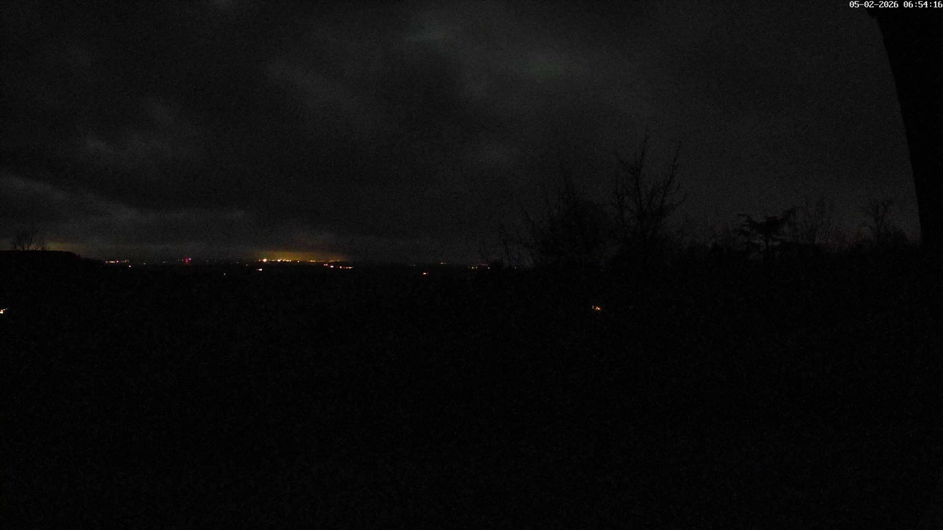 Montpincon Mountain Live Cam - Lisieux, Calvados, Normandie, France