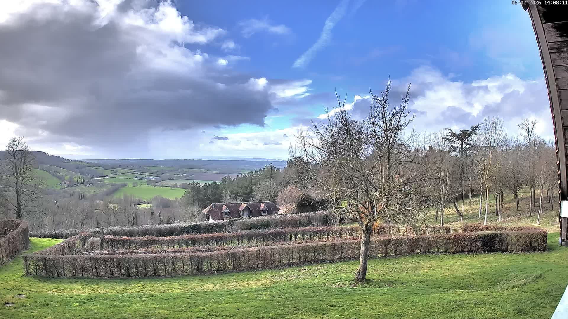 Montpincon Mountain Live Cam - Lisieux, Calvados, Normandie, France
