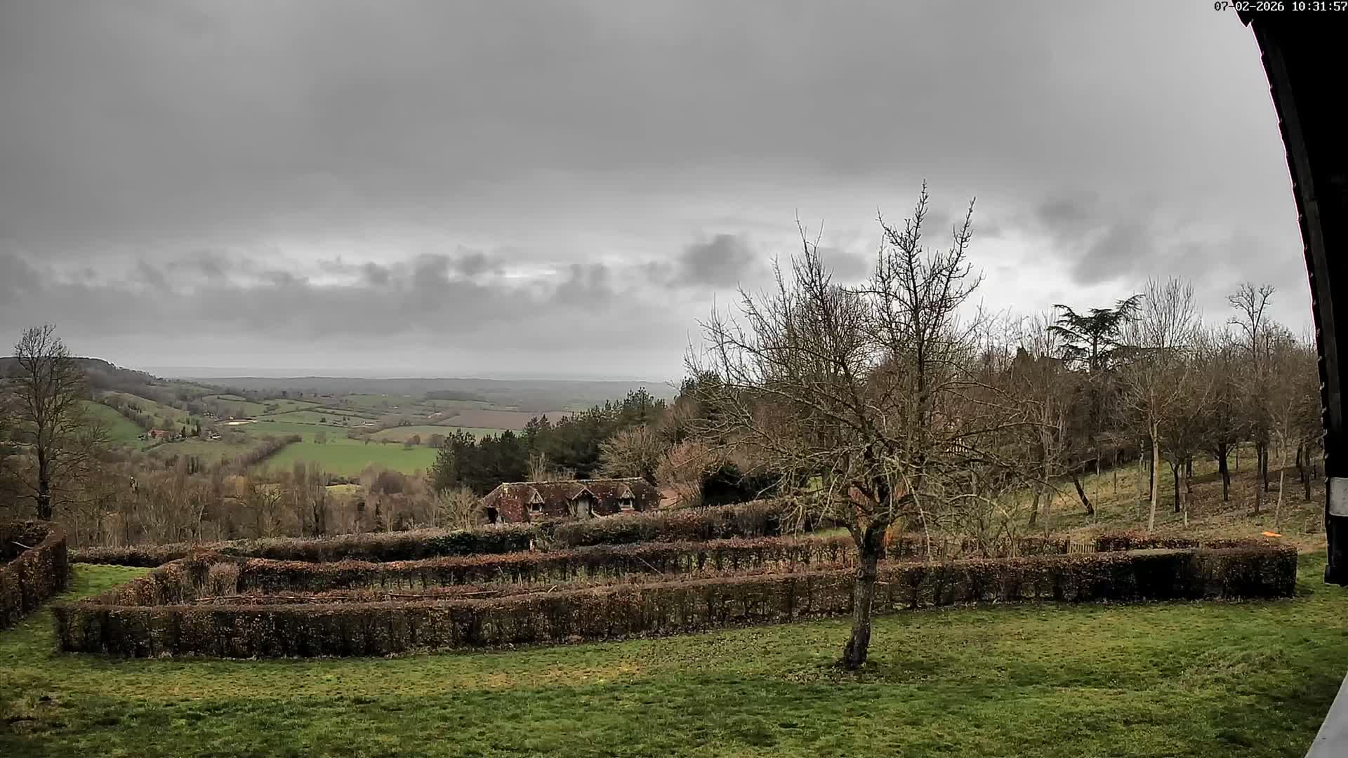 Montpincon Mountain Live Cam - Lisieux, Calvados, Normandie, France