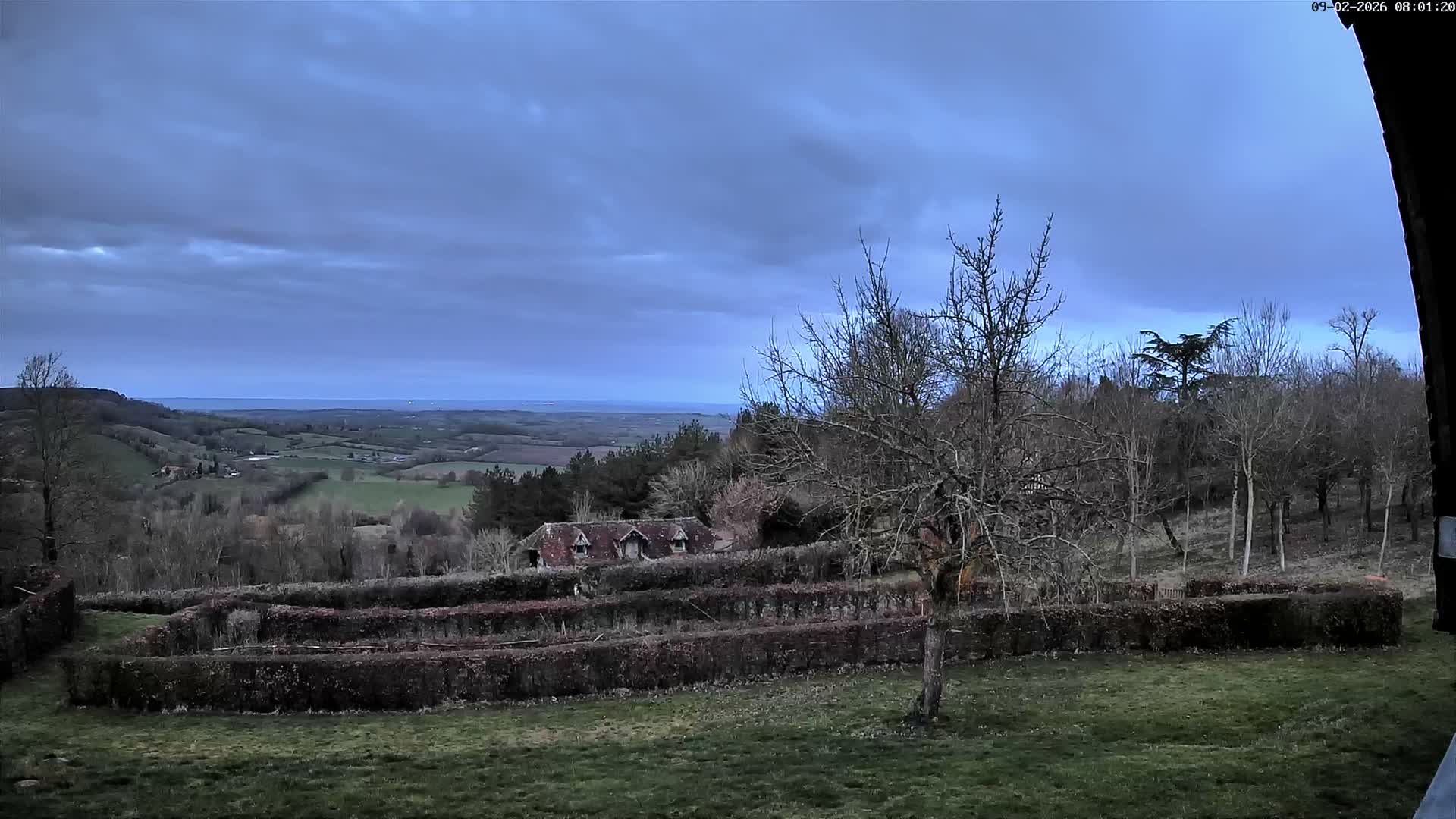 Montpincon Mountain Live Cam - Lisieux, Calvados, Normandie, France