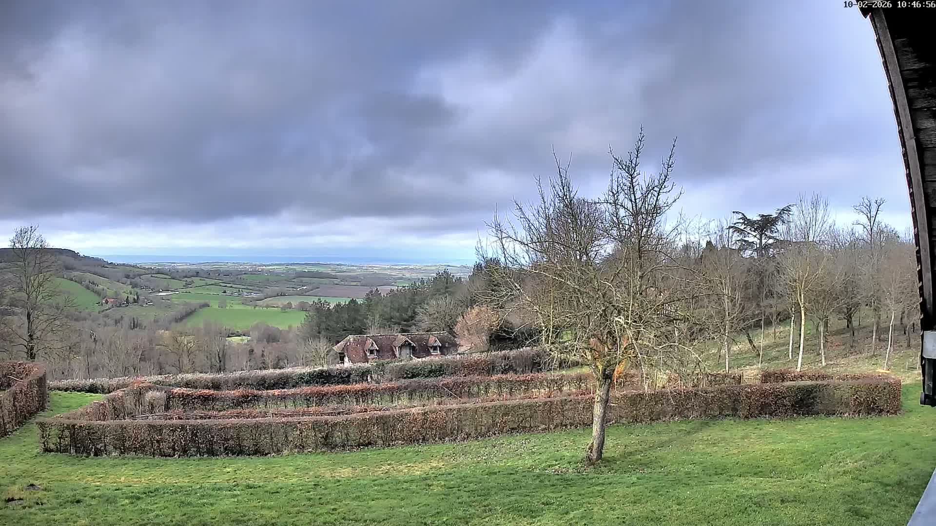 Montpincon Mountain Live Cam - Lisieux, Calvados, Normandie, France