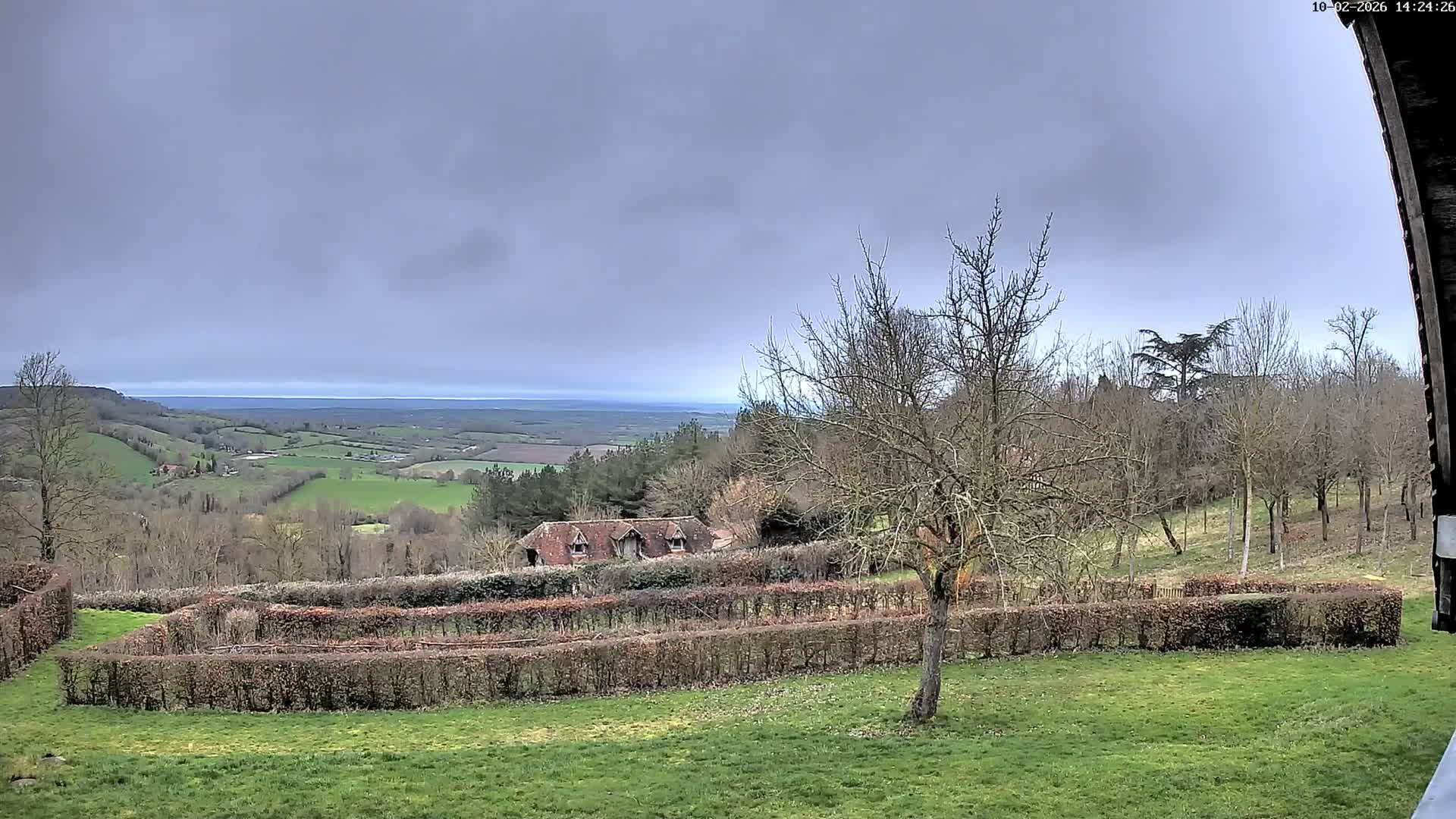 Montpincon Mountain Live Cam - Lisieux, Calvados, Normandie, France