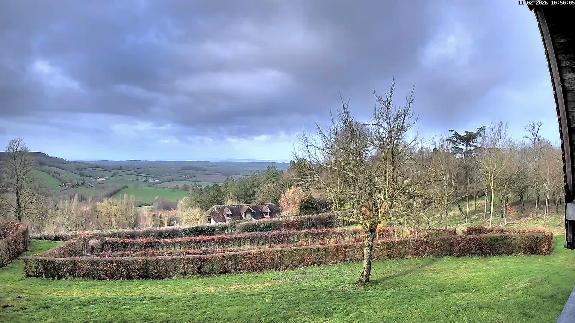 Montpincon Mountain Live Cam - Lisieux, Calvados, Normandie, France
