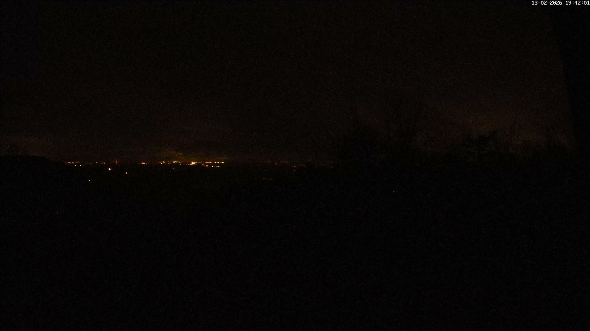 Montpincon Mountain Live Cam - Lisieux, Calvados, Normandie, France