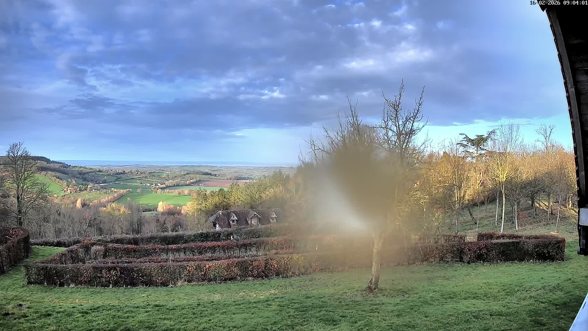 Montpincon Mountain Live Cam - Lisieux, Calvados, Normandie, France