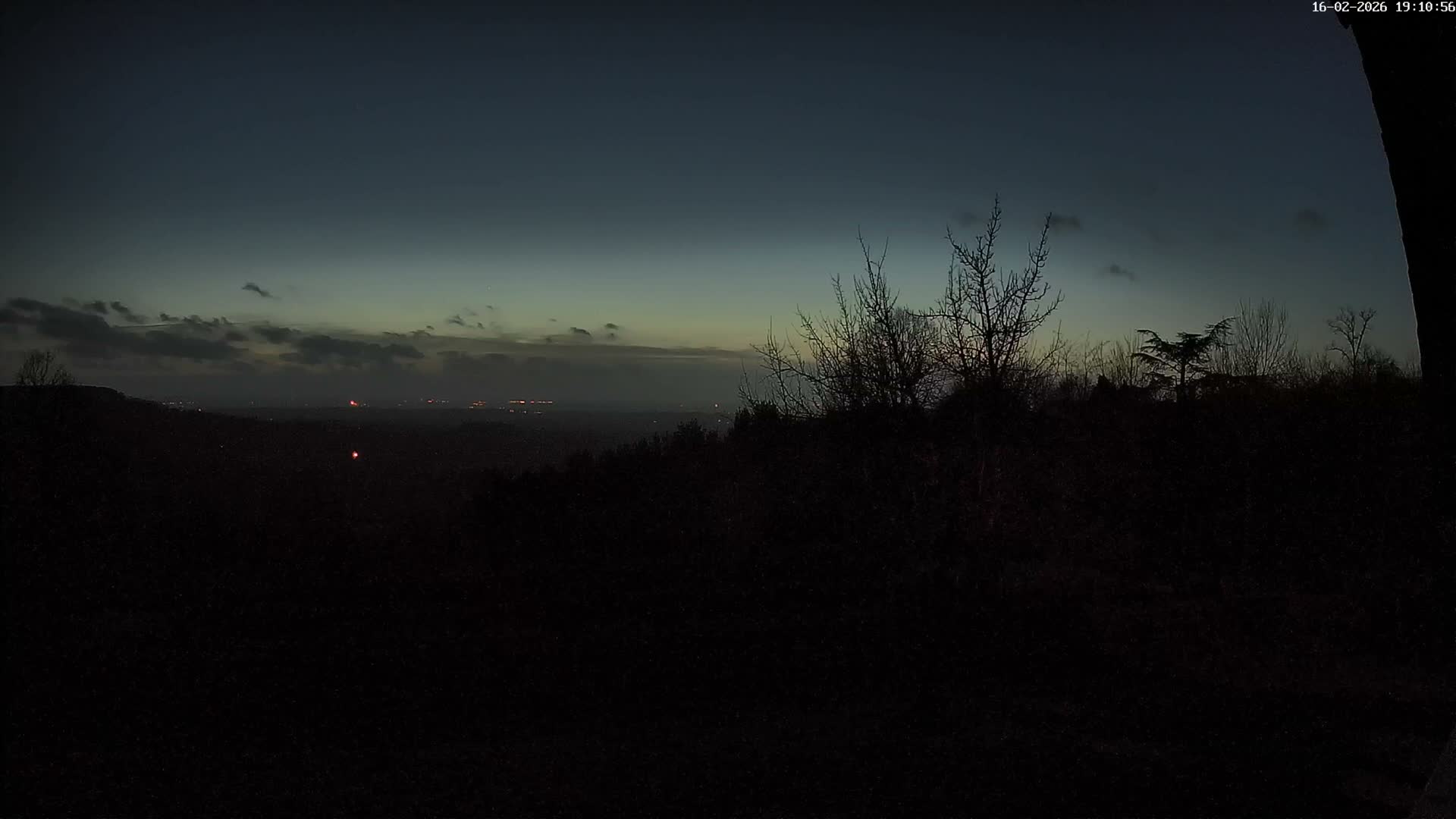 Montpincon Mountain Live Cam - Lisieux, Calvados, Normandie, France