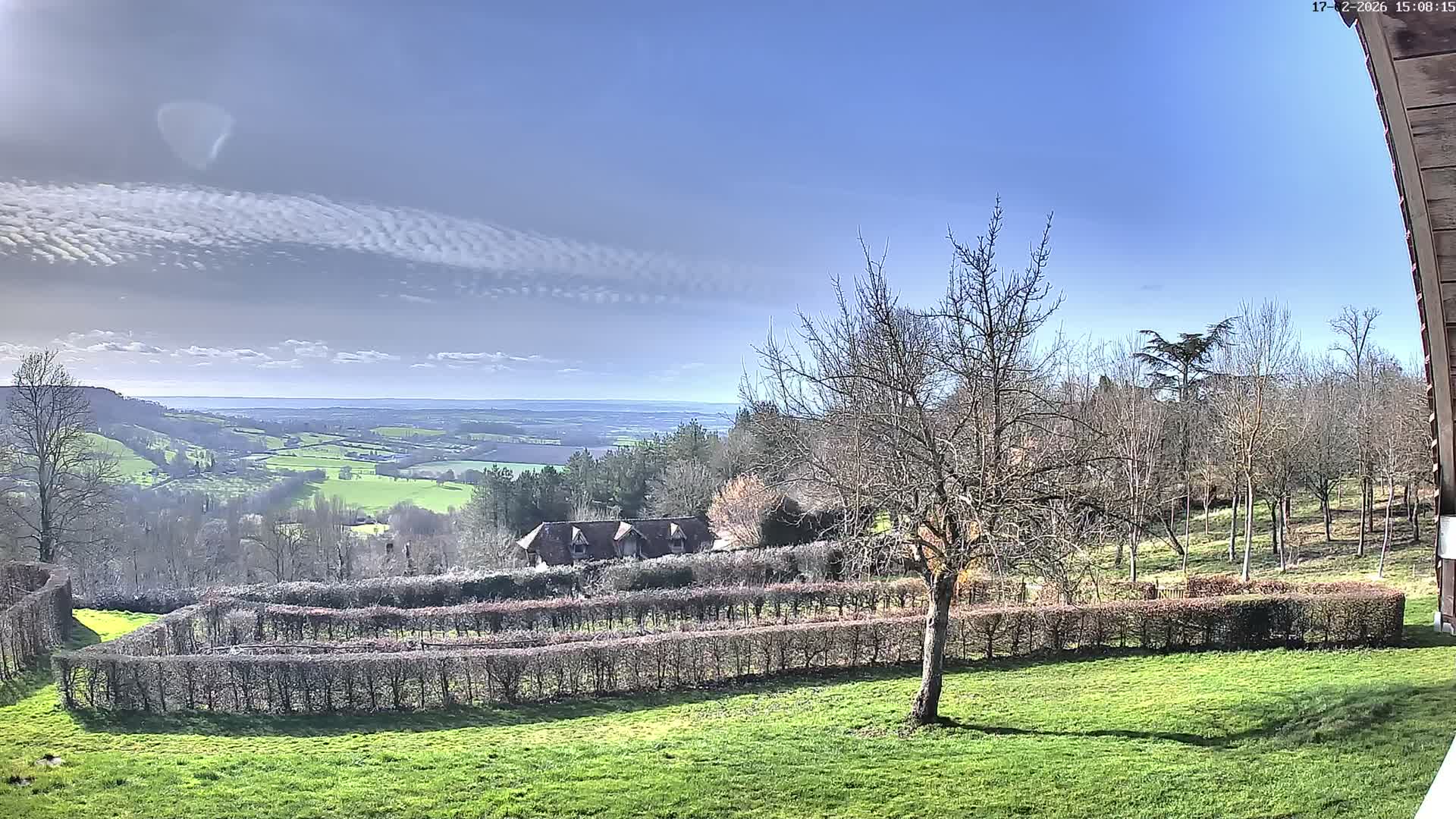 Montpincon Mountain Live Cam - Lisieux, Calvados, Normandie, France