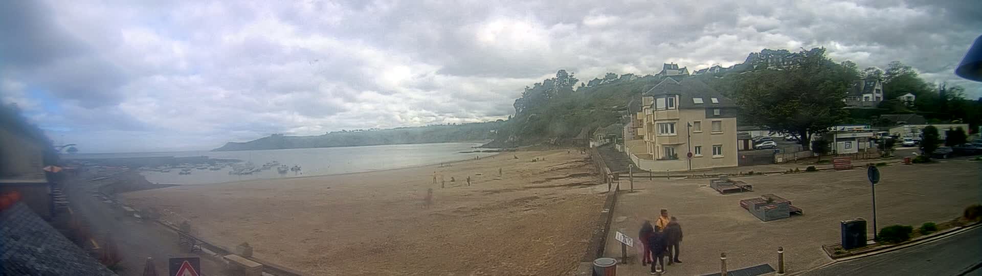 Plouezec, Bréhec Coast Live Cam - Guingamp, Côtes-d'Armor, Bretagne, France