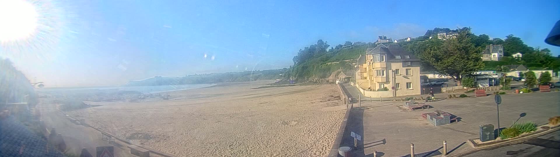 Plouezec, Bréhec Coast Live Cam - Guingamp, Côtes-d'Armor, Bretagne, France