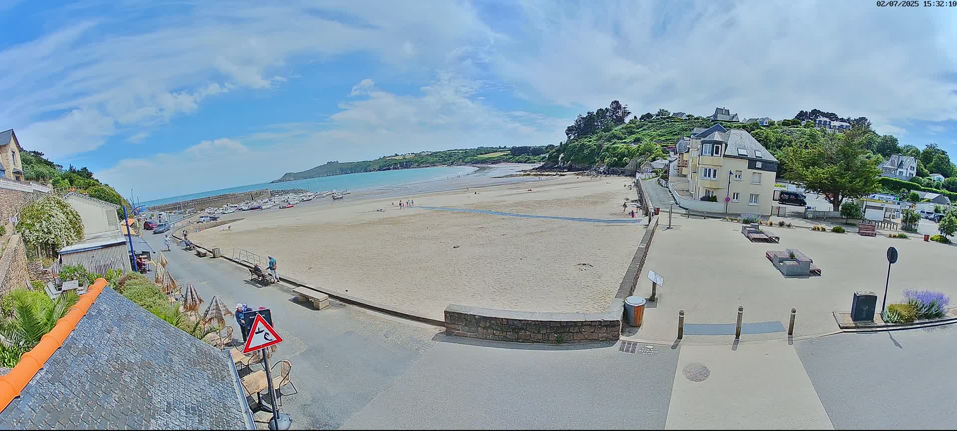 Plouezec, Bréhec Coast Live Cam - Guingamp, Côtes-d'Armor, Bretagne, France