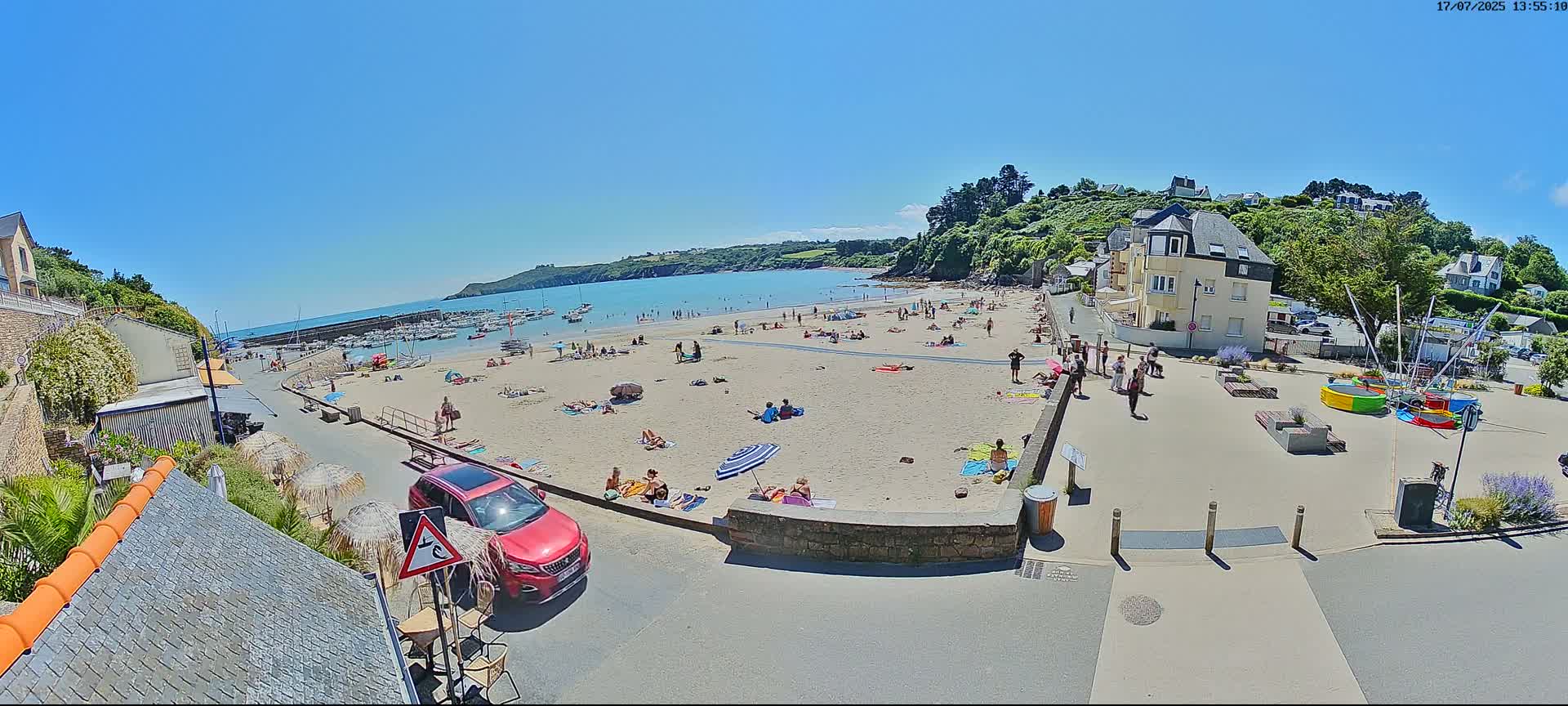 Plouezec, Bréhec Coast Live Cam - Guingamp, Côtes-d'Armor, Bretagne, France