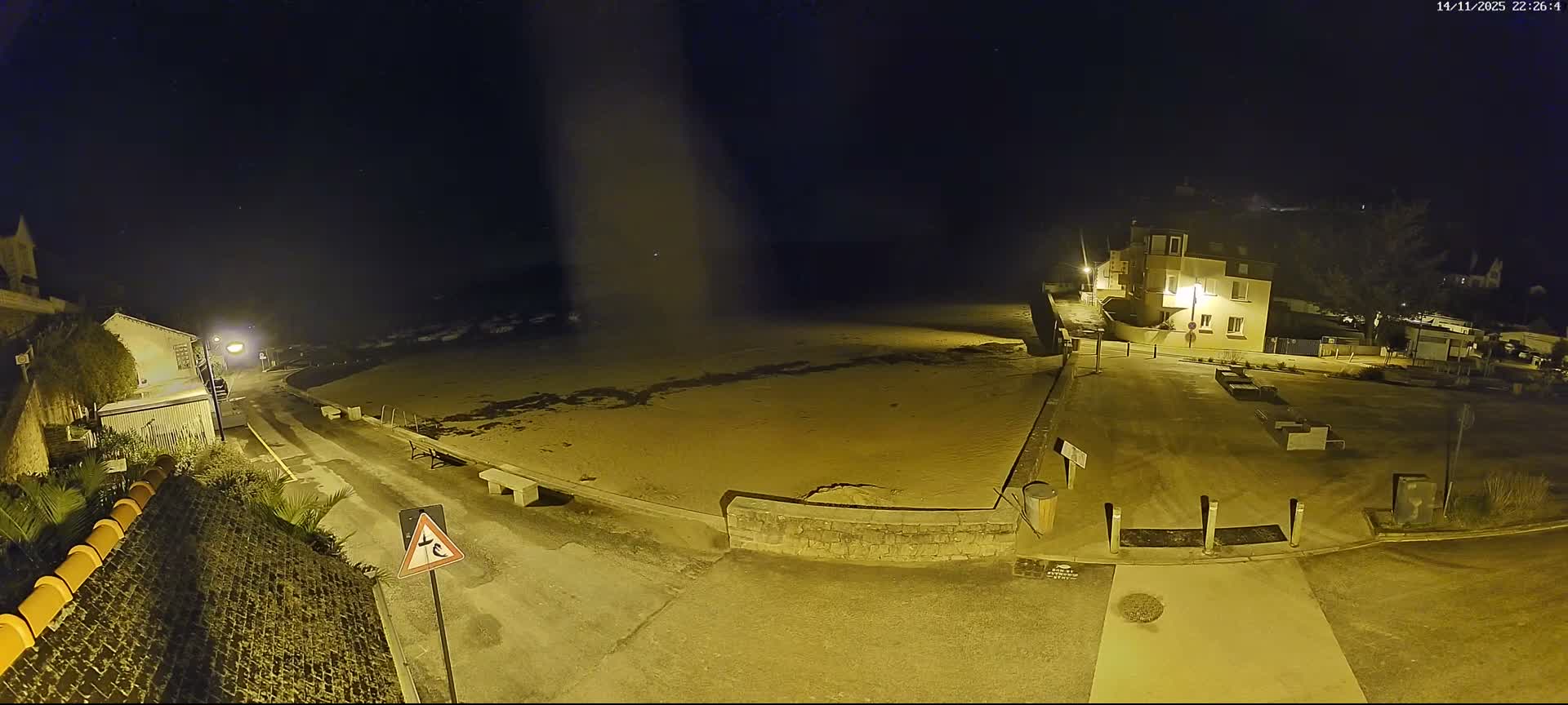 Plouezec, Bréhec Coast Live Cam - Guingamp, Côtes-d'Armor, Bretagne, France