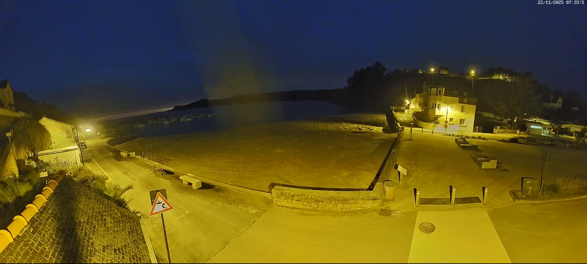 Plouezec, Bréhec Coast Live Cam - Guingamp, Côtes-d'Armor, Bretagne, France