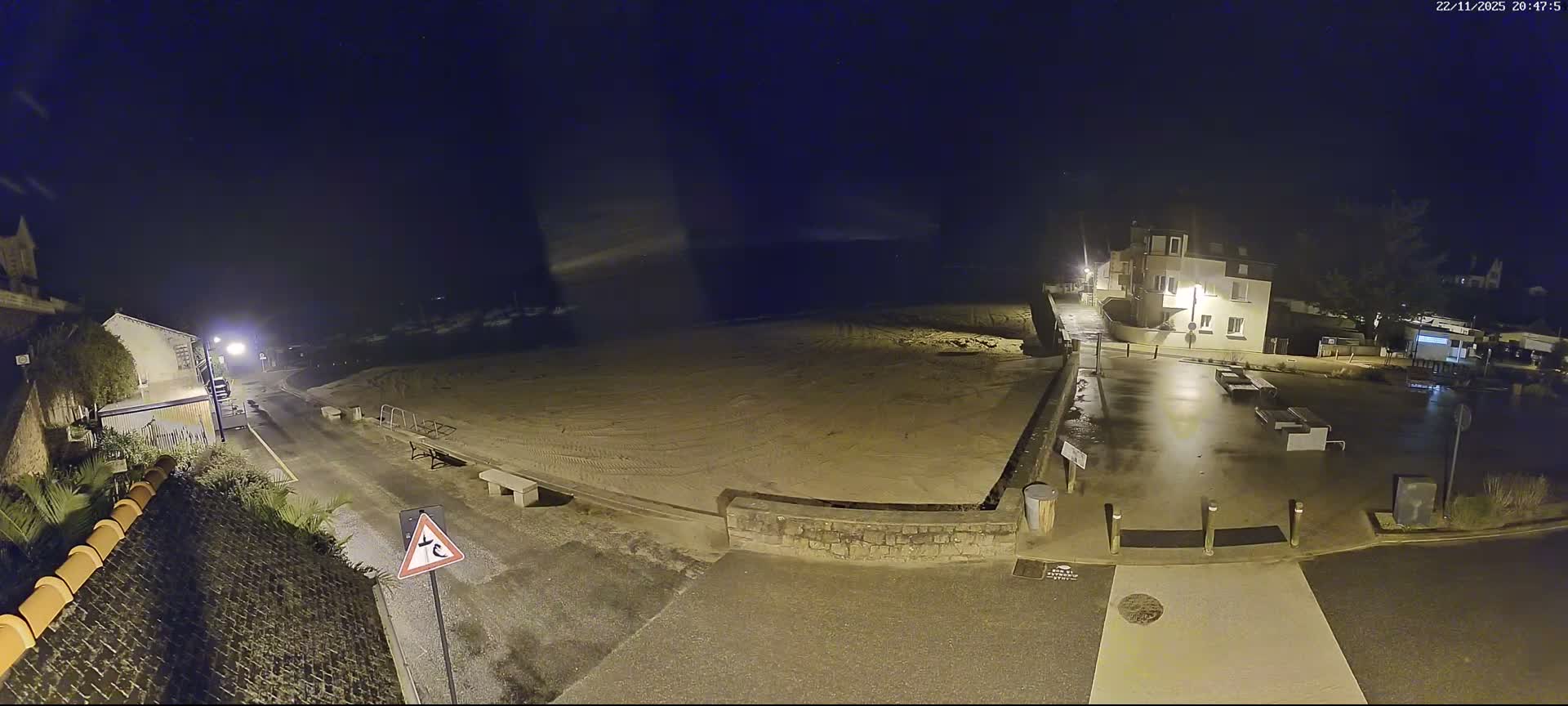 Plouezec, Bréhec Coast Live Cam - Guingamp, Côtes-d'Armor, Bretagne, France