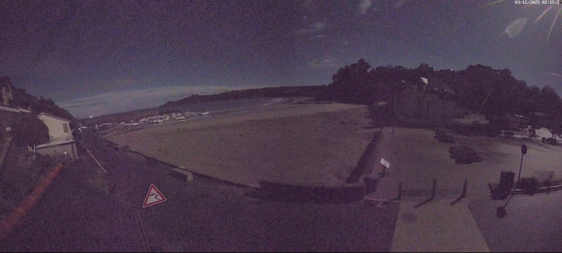 Plouezec, Bréhec Coast Live Cam - Guingamp, Côtes-d'Armor, Bretagne, France