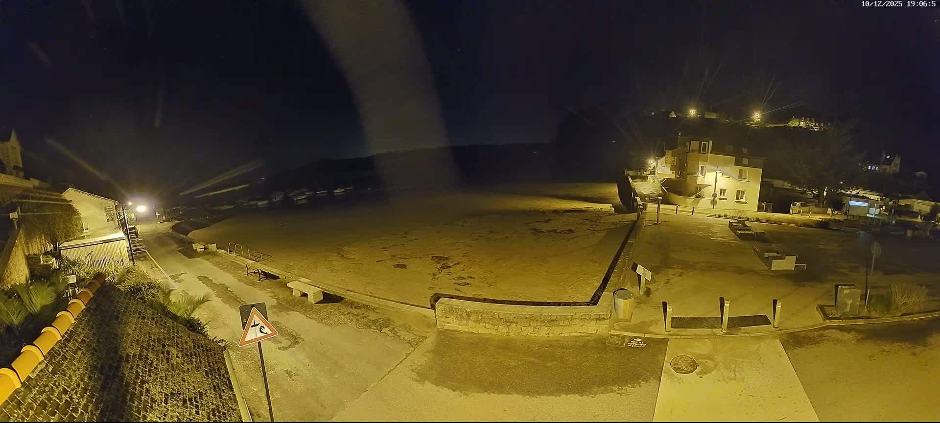 Plouezec, Bréhec Coast Live Cam - Guingamp, Côtes-d'Armor, Bretagne, France