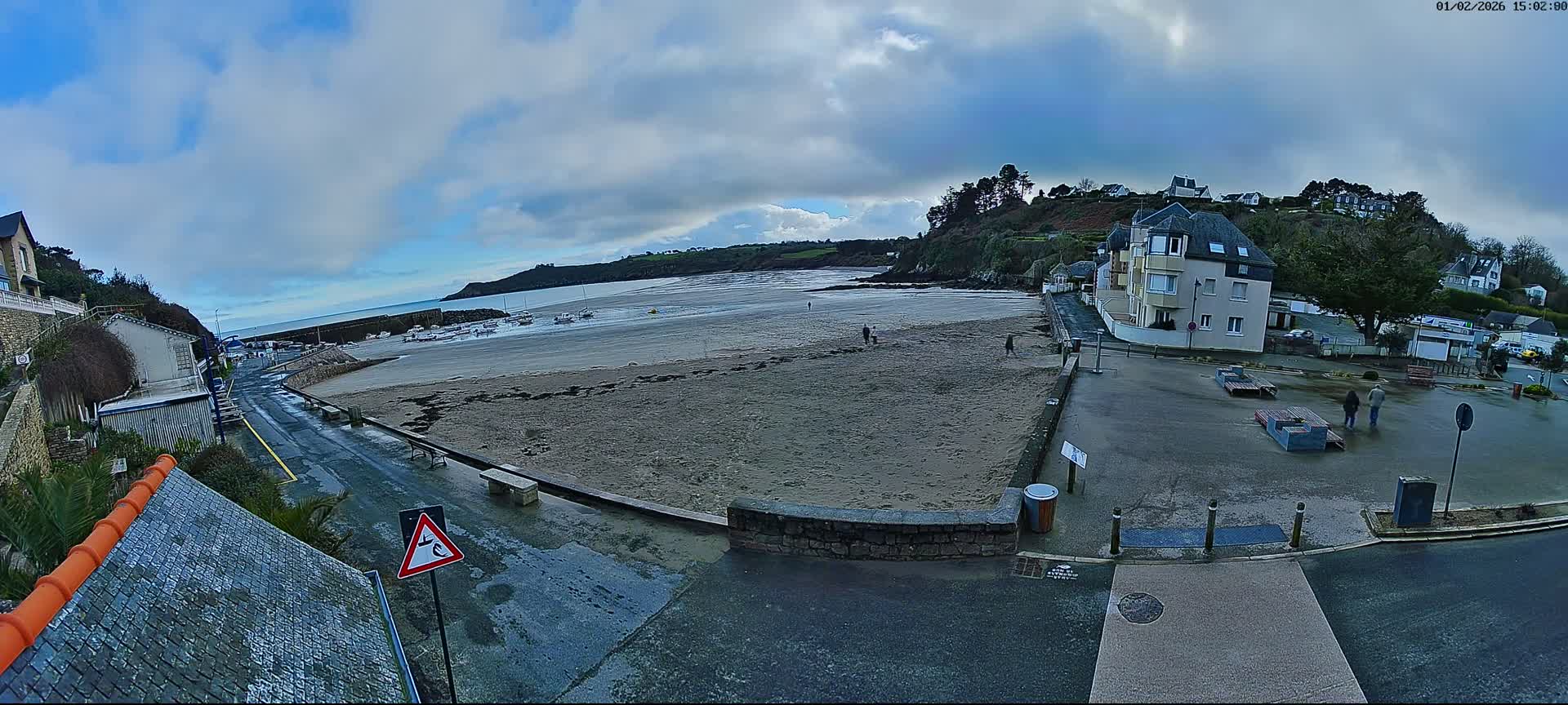 Plouezec, Bréhec Coast Live Cam - Guingamp, Côtes-d'Armor, Bretagne, France
