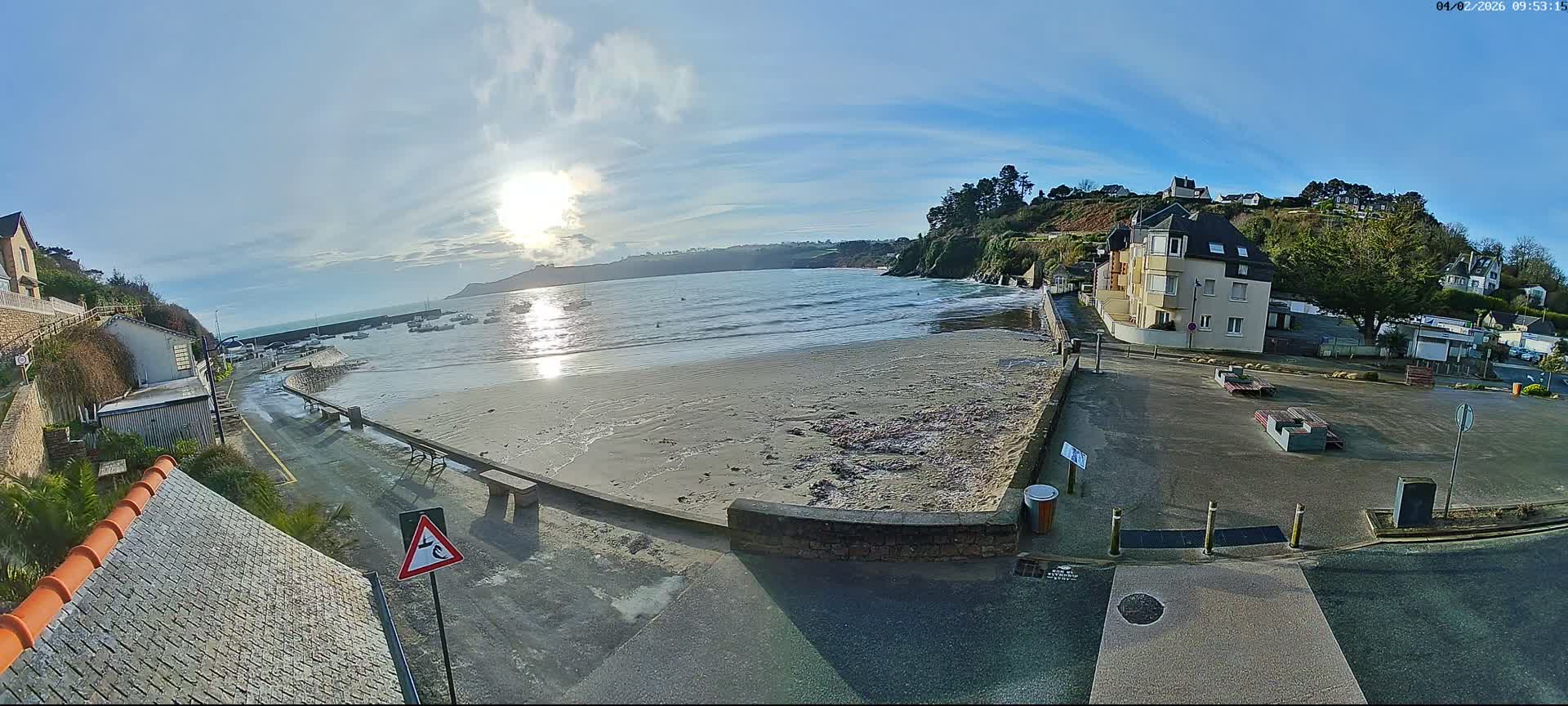 Plouezec, Bréhec Coast Live Cam - Guingamp, Côtes-d'Armor, Bretagne, France