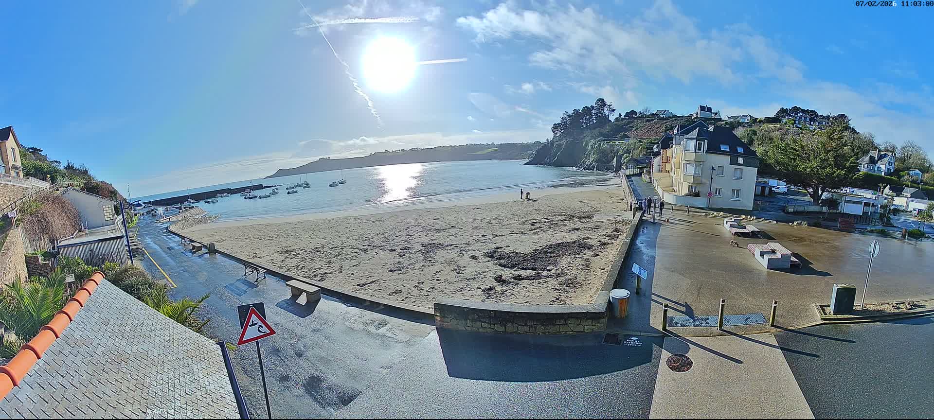 Plouezec, Bréhec Coast Live Cam - Guingamp, Côtes-d'Armor, Bretagne, France