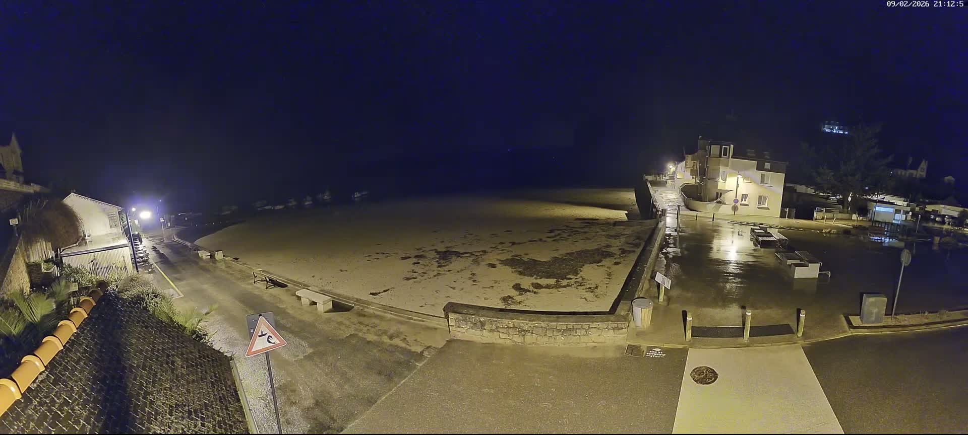 Plouezec, Bréhec Coast Live Cam - Guingamp, Côtes-d'Armor, Bretagne, France