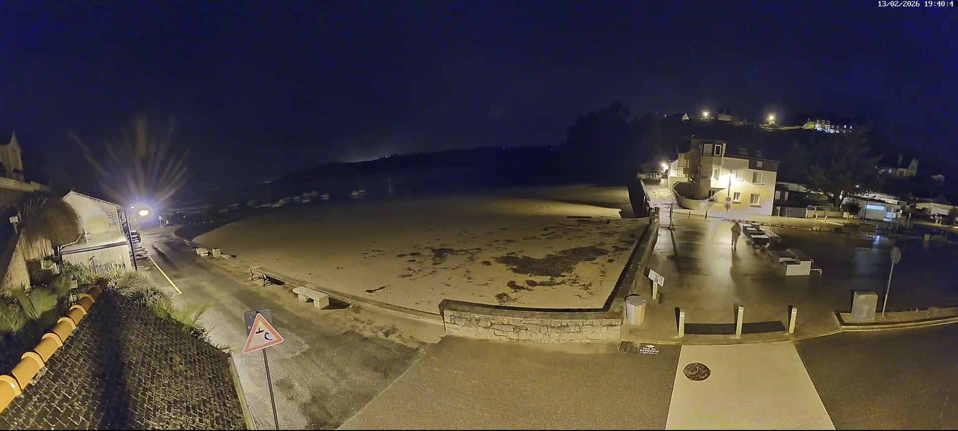 Plouezec, Bréhec Coast Live Cam - Guingamp, Côtes-d'Armor, Bretagne, France