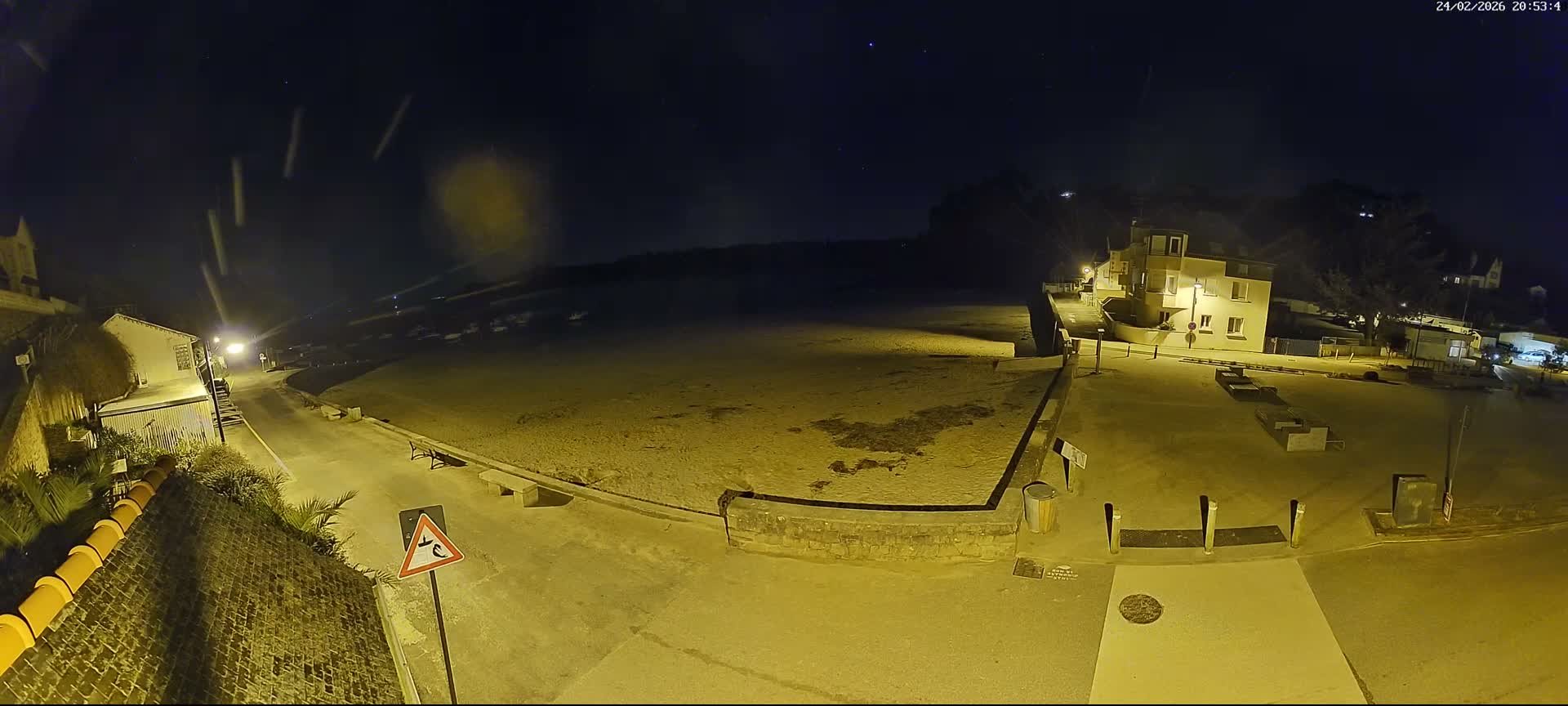 Plouezec, Bréhec Coast Live Cam - Guingamp, Côtes-d'Armor, Bretagne, France