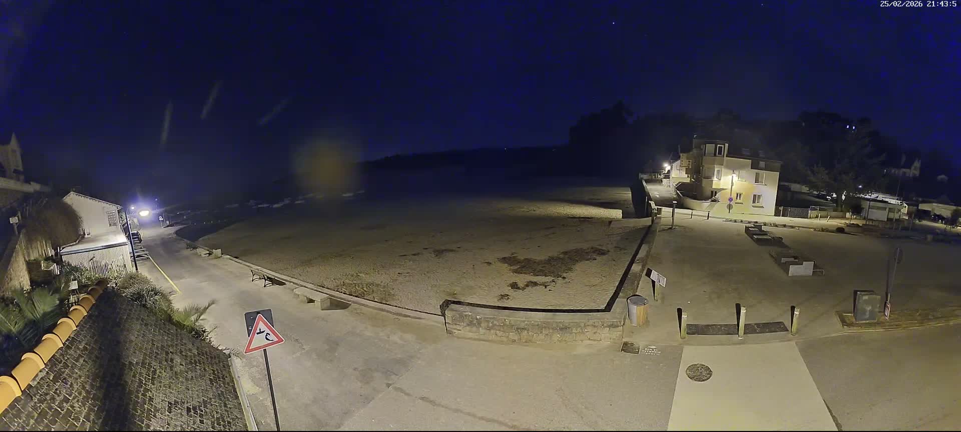 Plouezec, Bréhec Coast Live Cam - Guingamp, Côtes-d'Armor, Bretagne, France